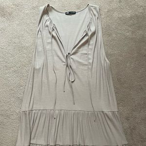 Womens Zara dress. Size L